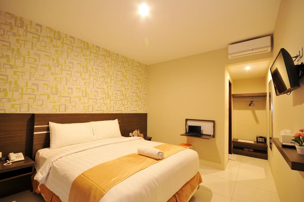 Nutana Hotel Mataram Quarto foto